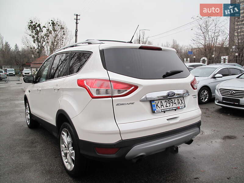 Внедорожник / Кроссовер Ford Escape 2016 в Киеве