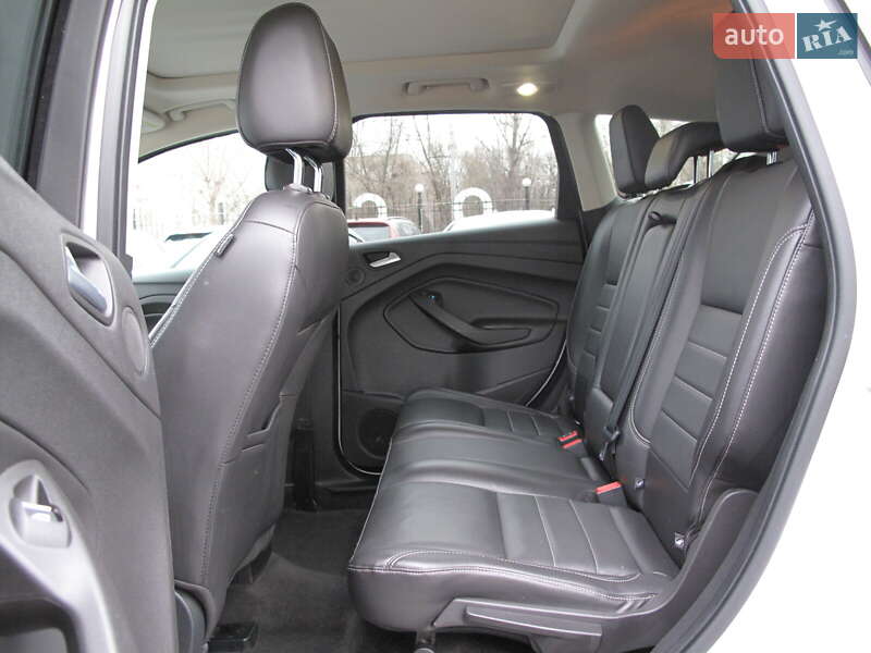 Внедорожник / Кроссовер Ford Escape 2016 в Киеве