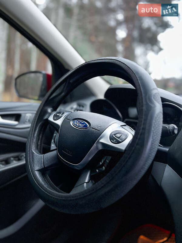 Внедорожник / Кроссовер Ford Escape 2014 в Киеве