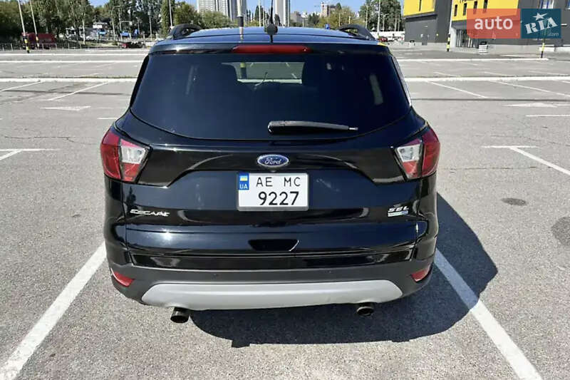 Позашляховик / Кросовер Ford Escape 2019 в Дніпрі