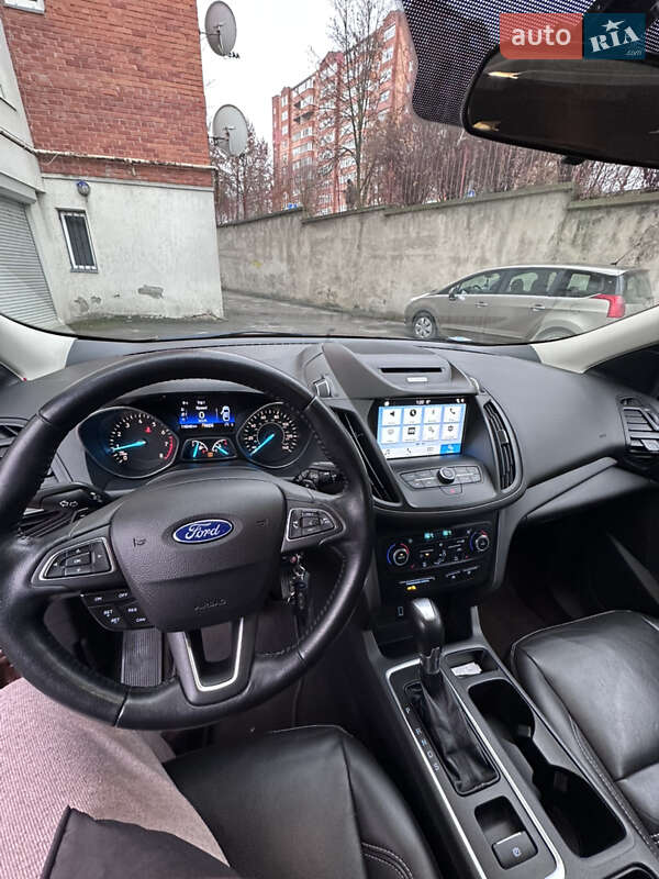 Позашляховик / Кросовер Ford Escape 2016 в Тернополі