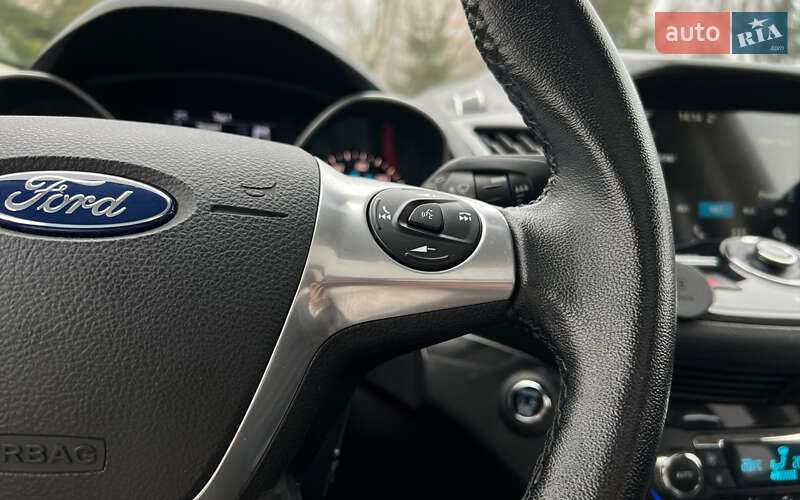 Позашляховик / Кросовер Ford Escape 2015 в Львові