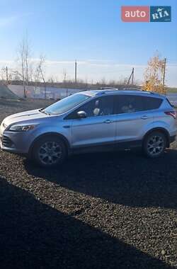 Внедорожник / Кроссовер Ford Escape 2015 в Нововолынске