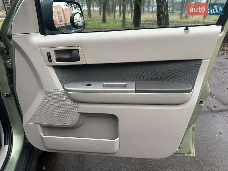 Внедорожник / Кроссовер Ford Escape 2008 в Киеве фото 24 Внедорожник / Кроссовер Ford Escape 2008 в Киеве