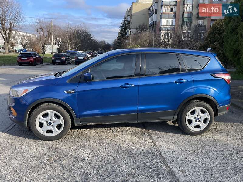 Внедорожник / Кроссовер Ford Escape 2016 в Ужгороде