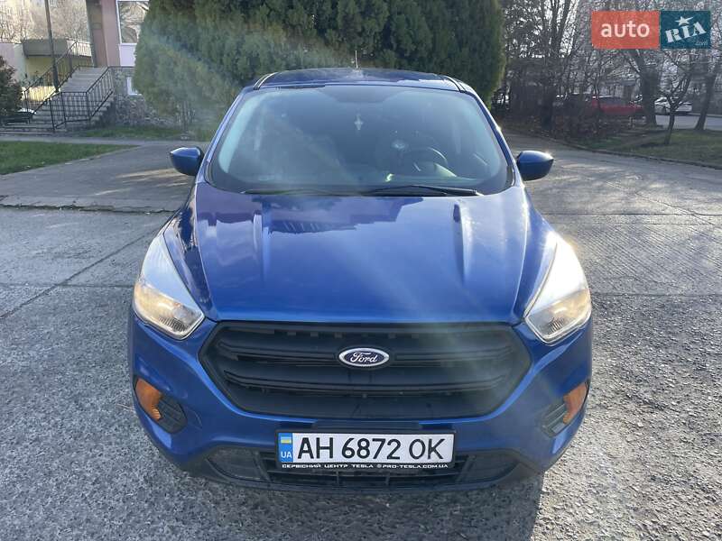 Внедорожник / Кроссовер Ford Escape 2016 в Ужгороде