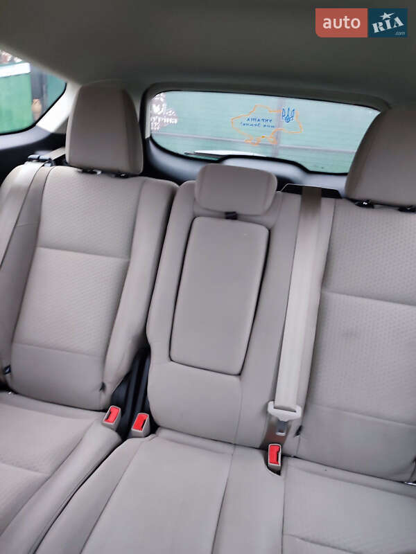 Внедорожник / Кроссовер Ford Escape 2016 в Долинской