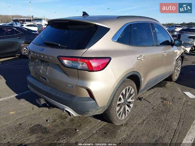 Внедорожник / Кроссовер Ford Escape 2020 в Киеве