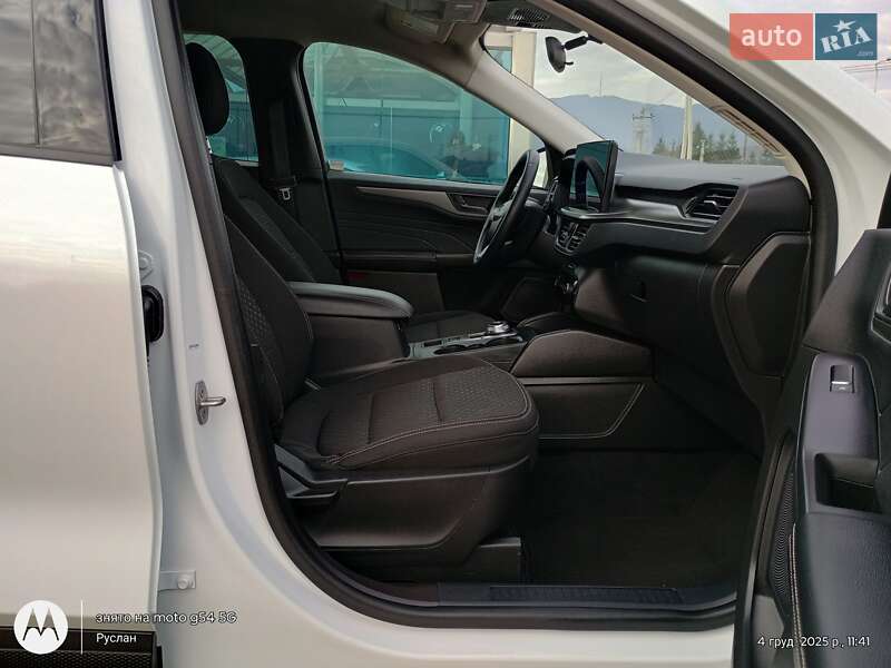 Позашляховик / Кросовер Ford Escape 2024 в Хусті