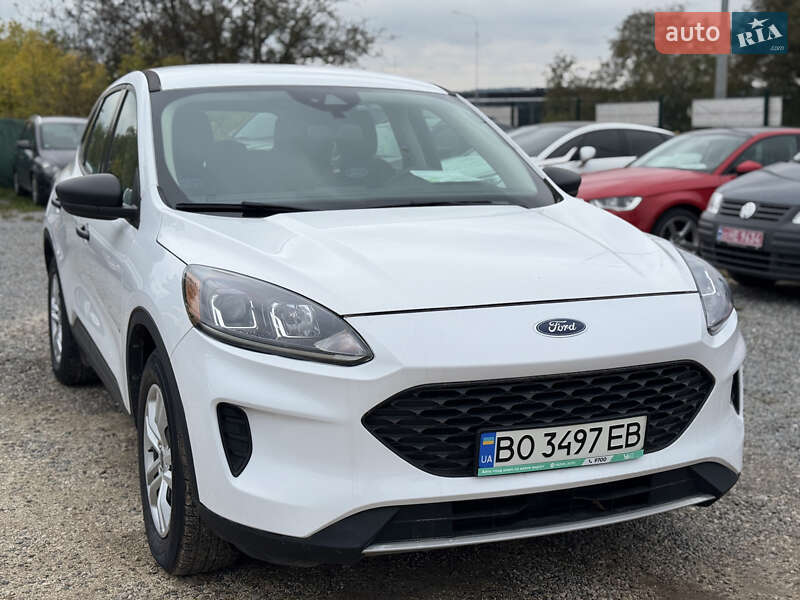 Позашляховик / Кросовер Ford Escape 2019 в Тернополі