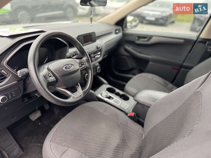 Позашляховик / Кросовер Ford Escape 2019 в Тернополі