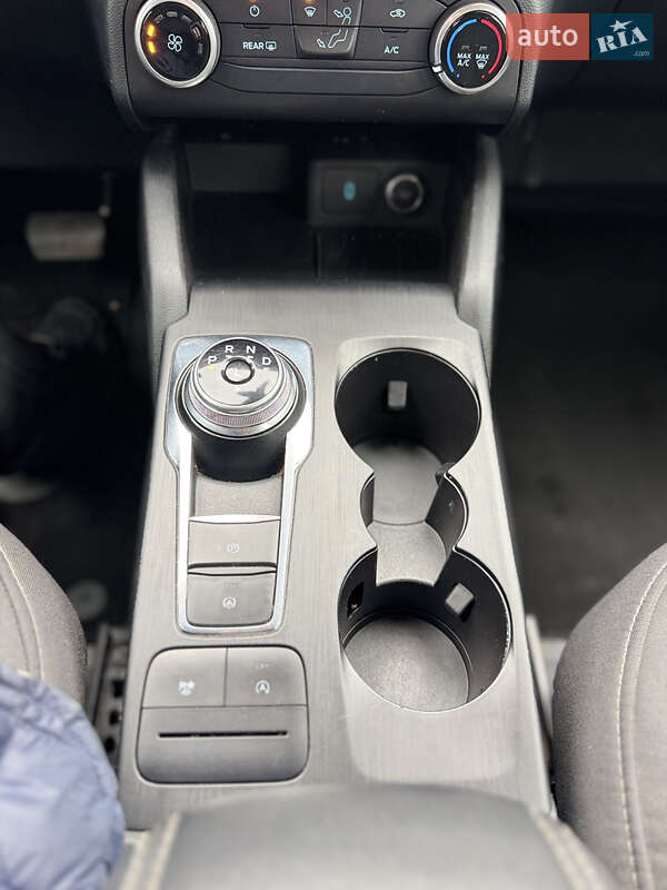 Позашляховик / Кросовер Ford Escape 2019 в Тернополі