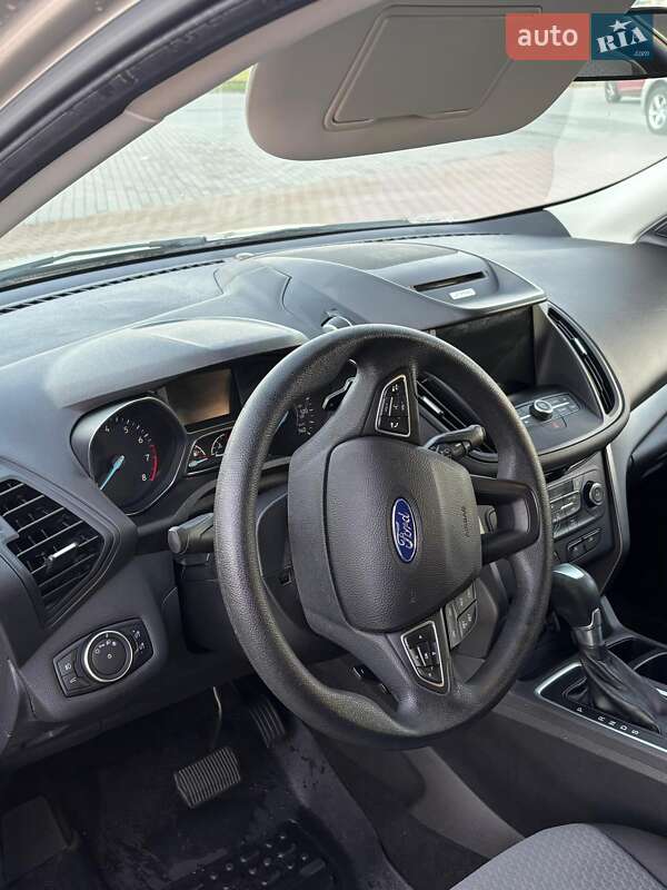 Позашляховик / Кросовер Ford Escape 2017 в Львові фото 10 Позашляховик / Кросовер Ford Escape 2017 в Львові