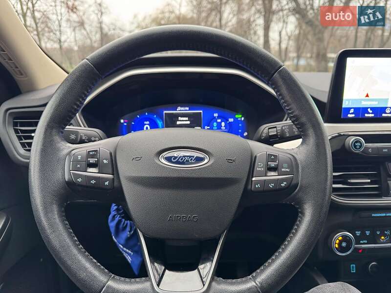 Позашляховик / Кросовер Ford Escape 2019 в Запоріжжі