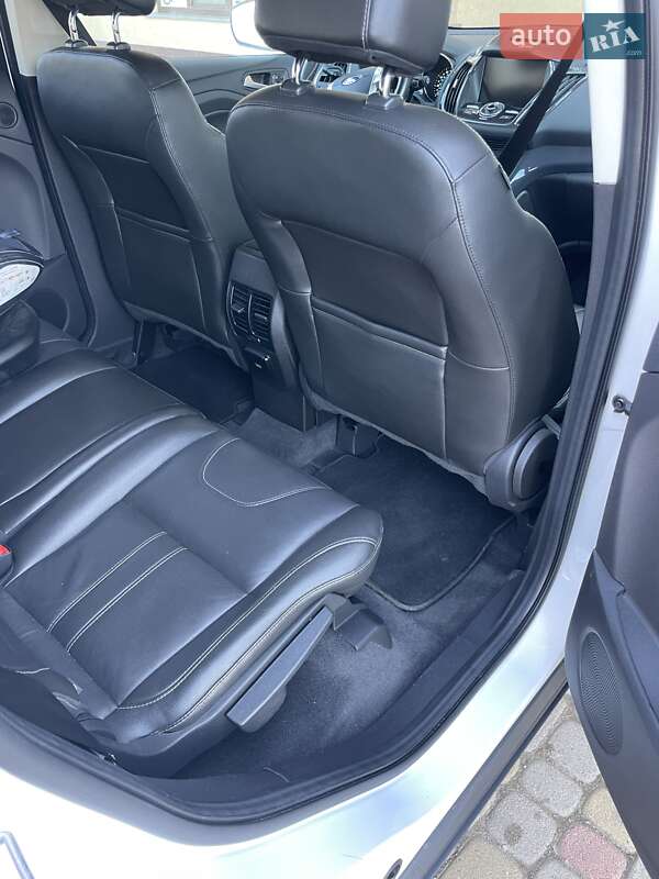 Внедорожник / Кроссовер Ford Escape 2012 в Иршаве