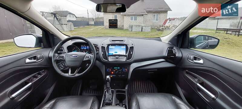 Внедорожник / Кроссовер Ford Escape 2017 в Дубно