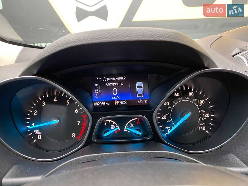 Внедорожник / Кроссовер Ford Escape 2017 в Хмельницком