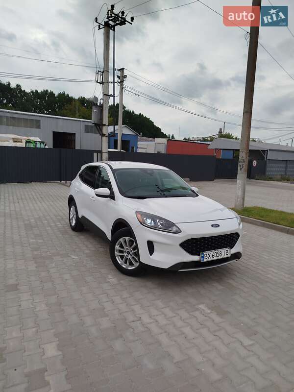 Внедорожник / Кроссовер Ford Escape 2020 в Изяславе