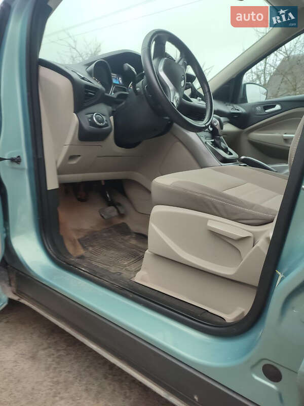 Позашляховик / Кросовер Ford Escape 2013 в Дубровиці