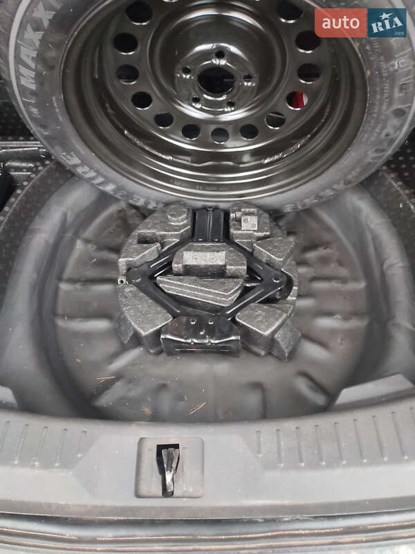 Позашляховик / Кросовер Ford Escape 2013 в Дубровиці