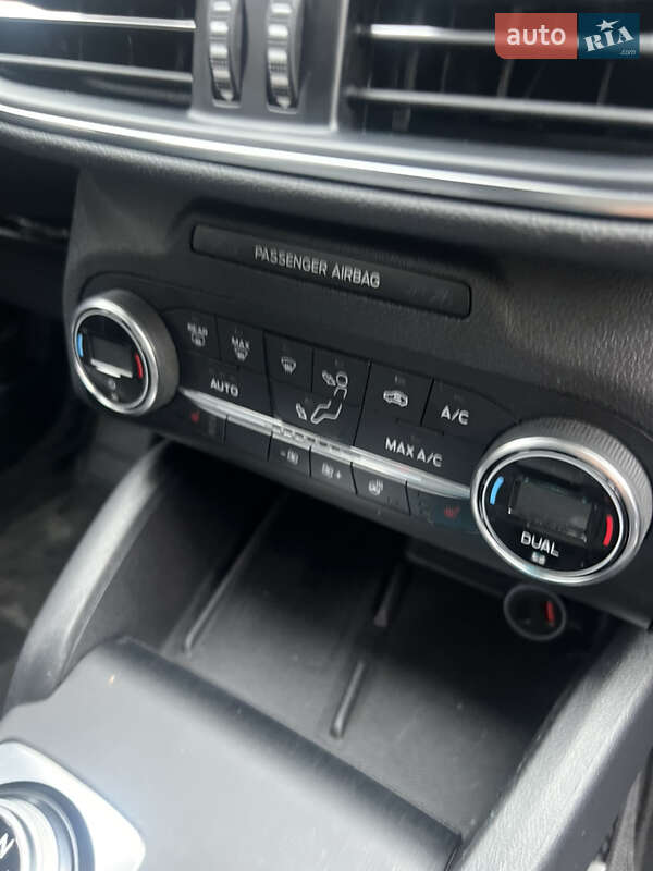 Внедорожник / Кроссовер Ford Escape 2020 в Одессе