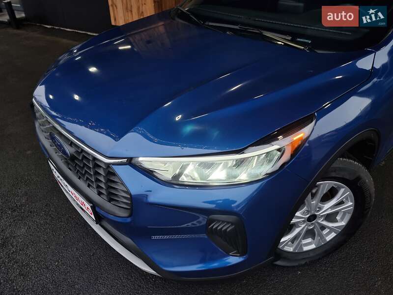 Внедорожник / Кроссовер Ford Escape 2023 в Виннице