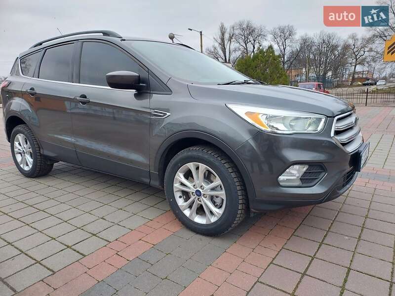 Внедорожник / Кроссовер Ford Escape 2017 в Карловке фото 5 Внедорожник / Кроссовер Ford Escape 2017 в Карловке