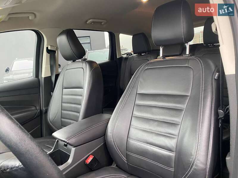 Позашляховик / Кросовер Ford Escape 2018 в Львові фото 20 Позашляховик / Кросовер Ford Escape 2018 в Львові