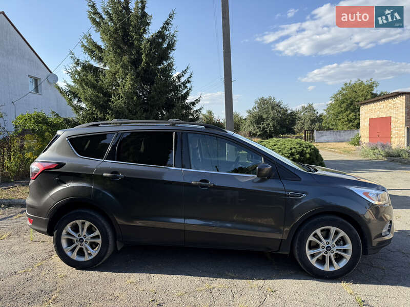 Позашляховик / Кросовер Ford Escape 2018 в Дніпрі
