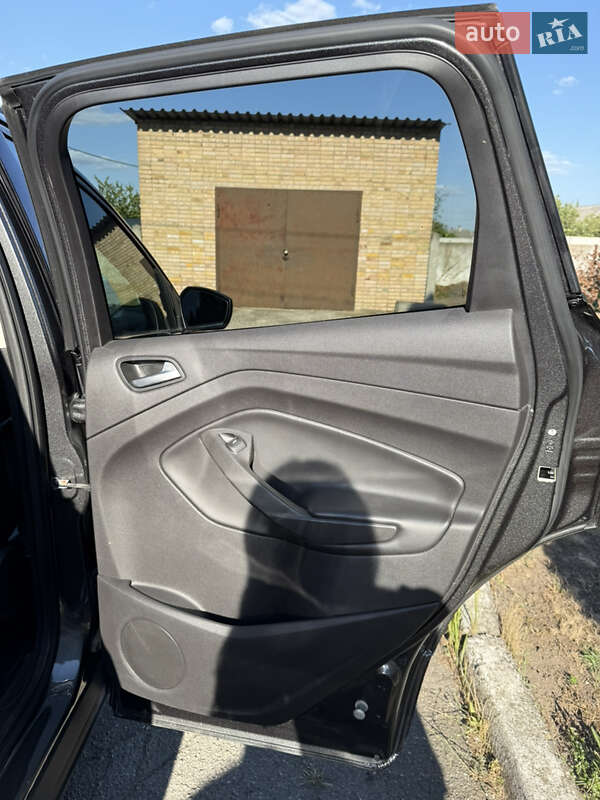 Позашляховик / Кросовер Ford Escape 2018 в Дніпрі