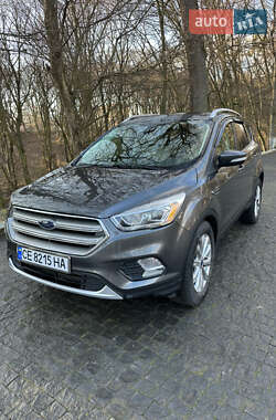 Позашляховик / Кросовер Ford Escape 2017 в Чернівцях
