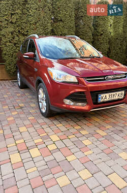 Позашляховик / Кросовер Ford Escape 2016 в Києві