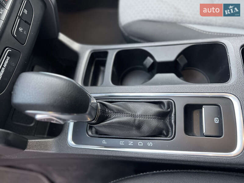 Внедорожник / Кроссовер Ford Escape 2018 в Днепре фото 14 Внедорожник / Кроссовер Ford Escape 2018 в Днепре