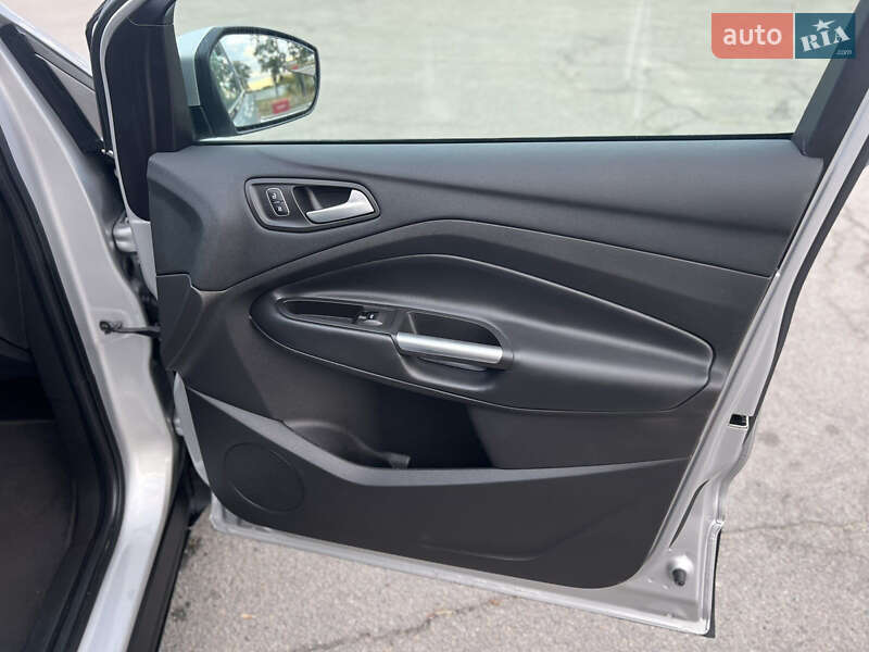 Внедорожник / Кроссовер Ford Escape 2018 в Днепре фото 18 Внедорожник / Кроссовер Ford Escape 2018 в Днепре