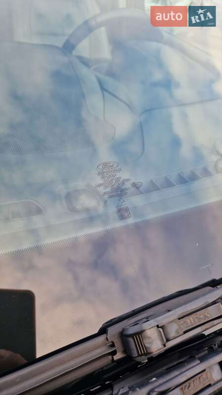 Внедорожник / Кроссовер Ford Escape 2017 в Николаеве