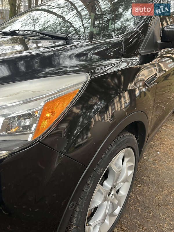 Внедорожник / Кроссовер Ford Escape 2014 в Новояворовске