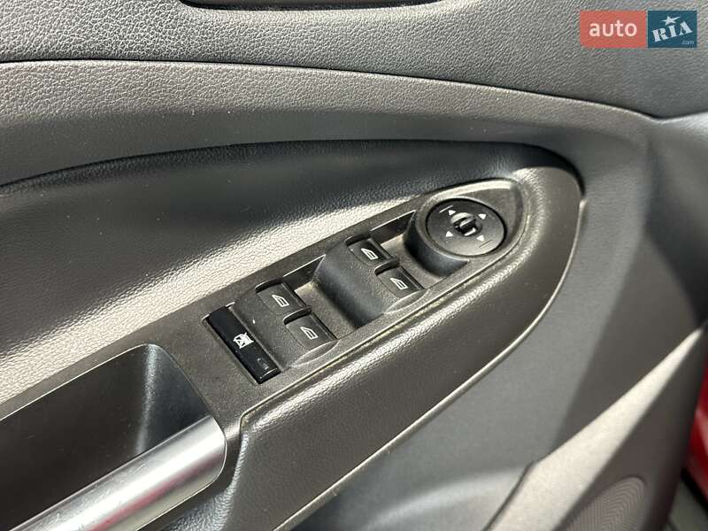 Внедорожник / Кроссовер Ford Escape 2016 в Белой Церкви фото 22 Внедорожник / Кроссовер Ford Escape 2016 в Белой Церкви