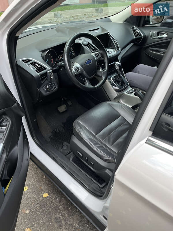 Позашляховик / Кросовер Ford Escape 2013 в Сумах