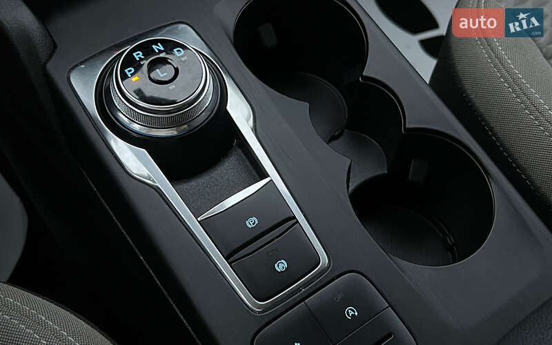 Внедорожник / Кроссовер Ford Escape 2020 в Львове