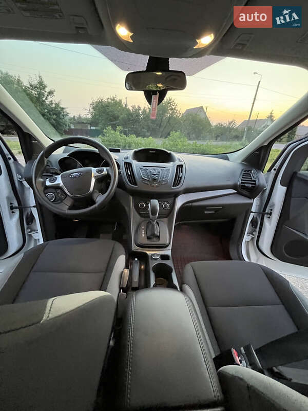 Внедорожник / Кроссовер Ford Escape 2015 в Новомосковске фото 8 Внедорожник / Кроссовер Ford Escape 2015 в Новомосковске