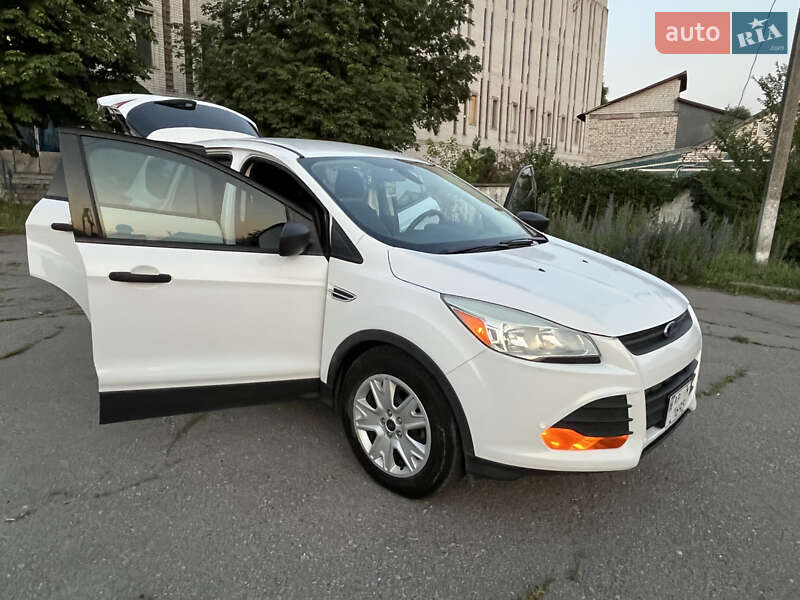 Внедорожник / Кроссовер Ford Escape 2015 в Новомосковске фото 6 Внедорожник / Кроссовер Ford Escape 2015 в Новомосковске