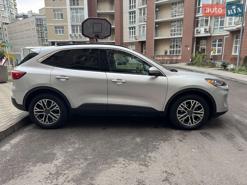 Внедорожник / Кроссовер Ford Escape 2019 в Киеве