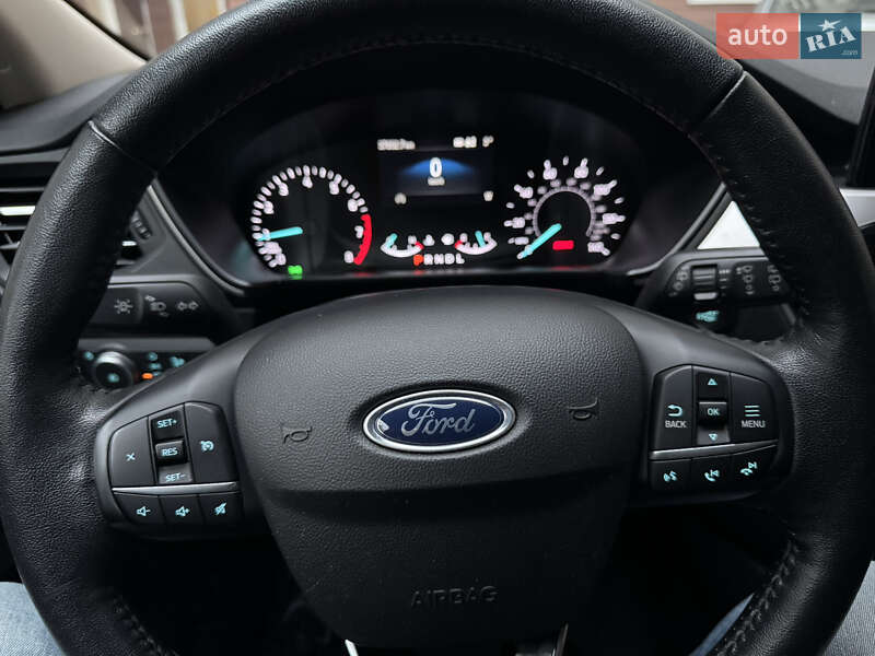 Внедорожник / Кроссовер Ford Escape 2019 в Киеве