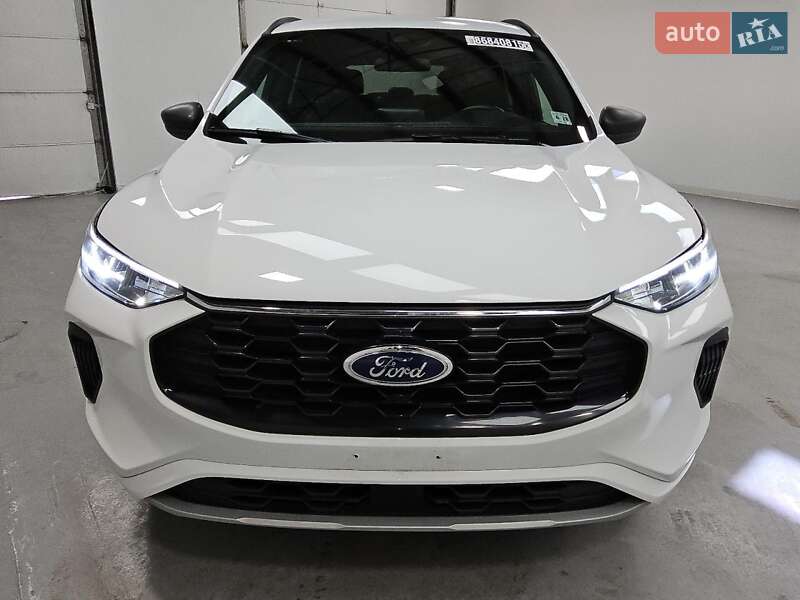 Внедорожник / Кроссовер Ford Escape 2023 в Киеве