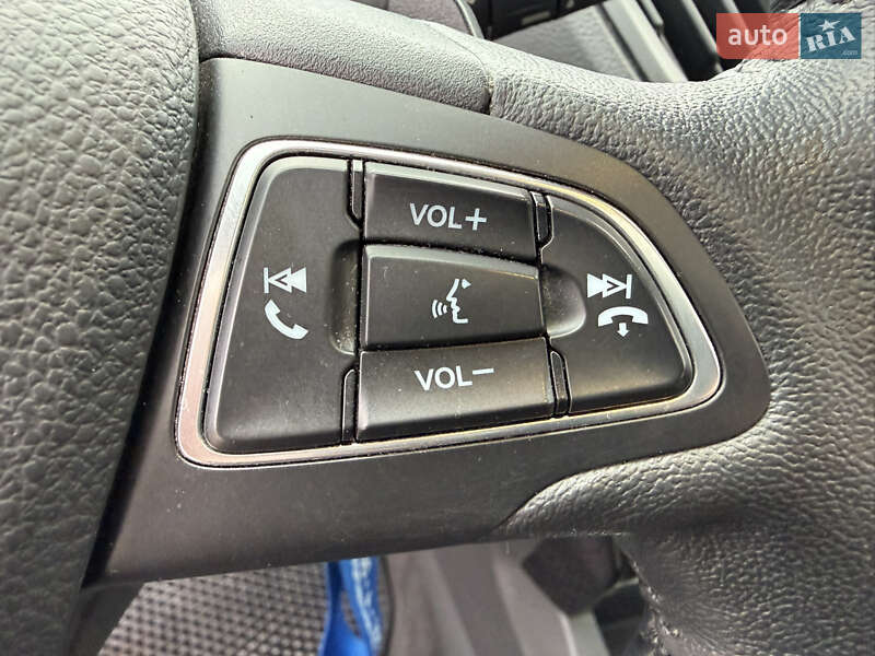 Позашляховик / Кросовер Ford Escape 2017 в Києві