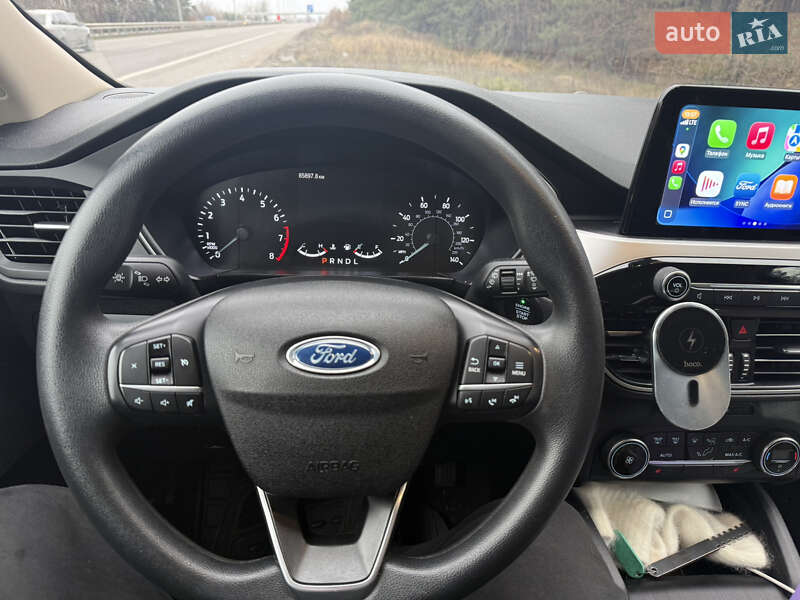 Внедорожник / Кроссовер Ford Escape 2020 в Полтаве