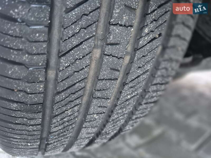 Внедорожник / Кроссовер Ford Escape 2018 в Дубно