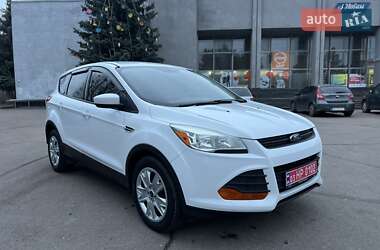 Внедорожник / Кроссовер Ford Escape 2015 в Ровно