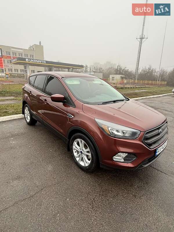 Позашляховик / Кросовер Ford Escape 2018 в Харкові
