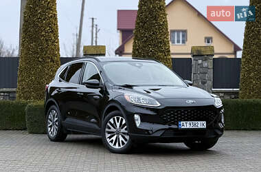 Внедорожник / Кроссовер Ford Escape 2020 в Ивано-Франковске